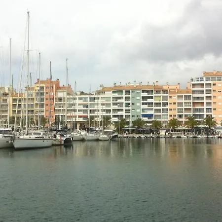 Апартаменты Hyeres, 3 Pieces, 4 Personnes - Fr-1-335-135 Йер