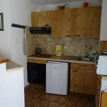T2 Avec Grande Terrasse, Proche Port, Plages Et Commerces, Parking Inclus - Fr-1-335-178 Appartamento Hyères